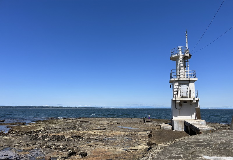 波ヶ崎 灯台と青い空のコントラスト