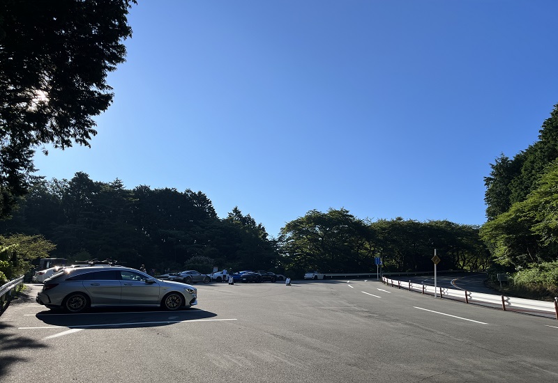 佐奈田霊社願い石の駐車場