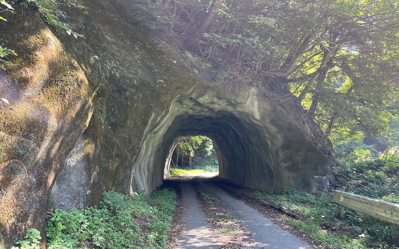 旧道トンネル