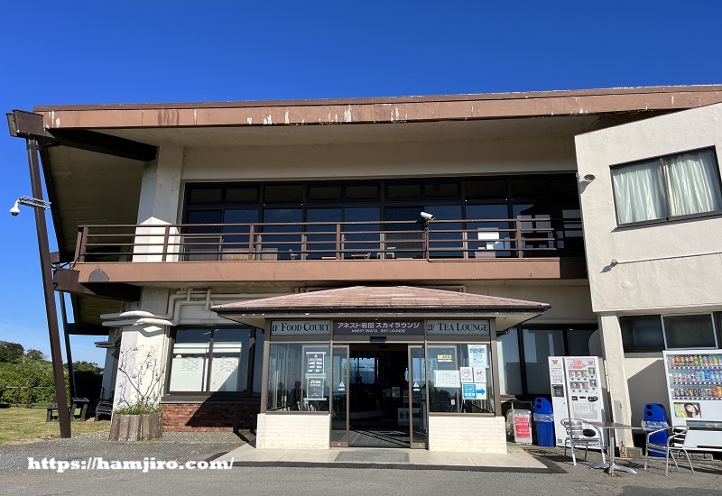 スカイラウンジ正面入口