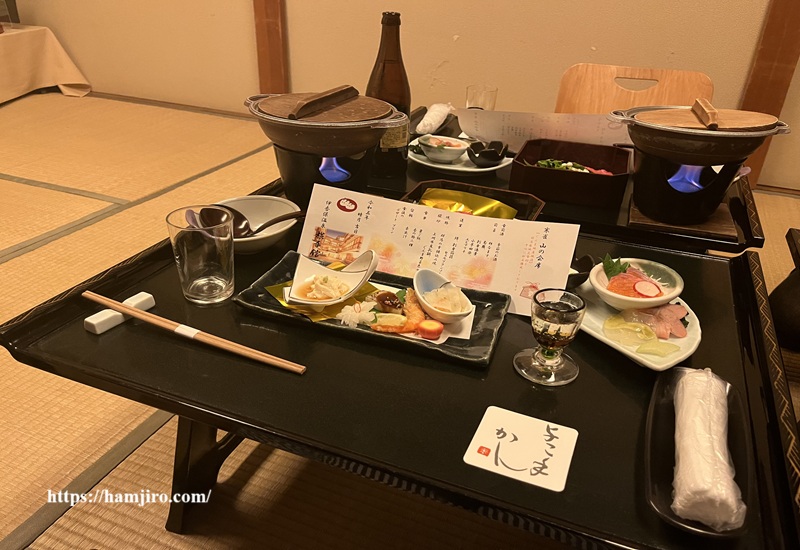 地元の食材がそろう夕食の会席