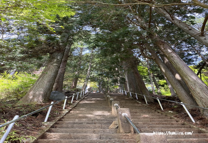 頂上本社登山口