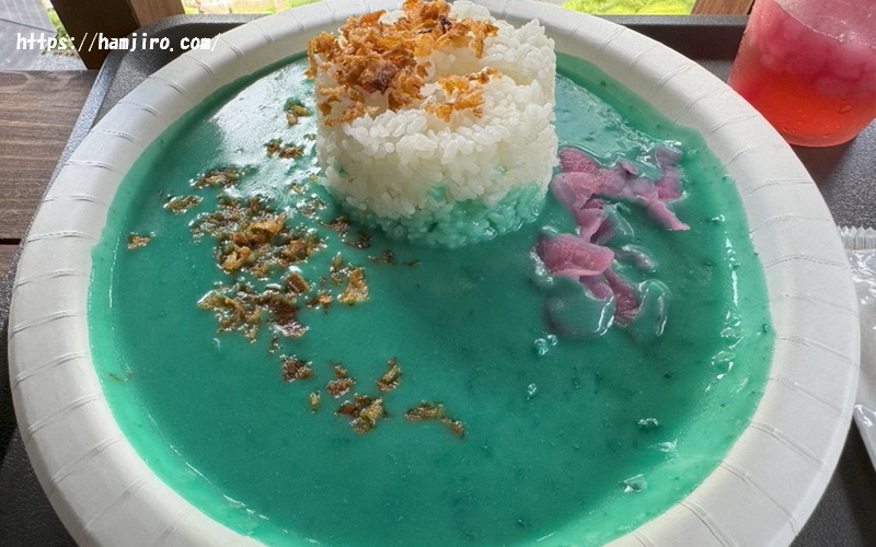 奥大井湖上駅を模した蒼い湖上カレー