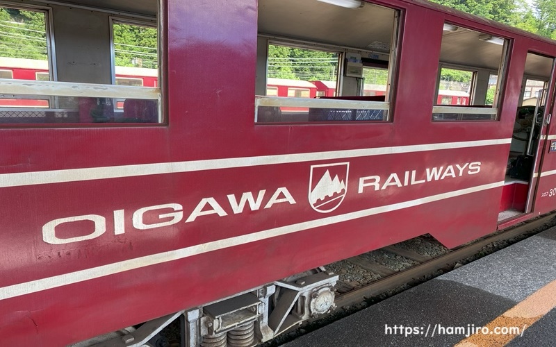 井川線のレトロな列車