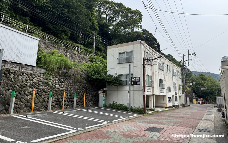  ダイレクトパーク箱根湯本の駐車場内の様子