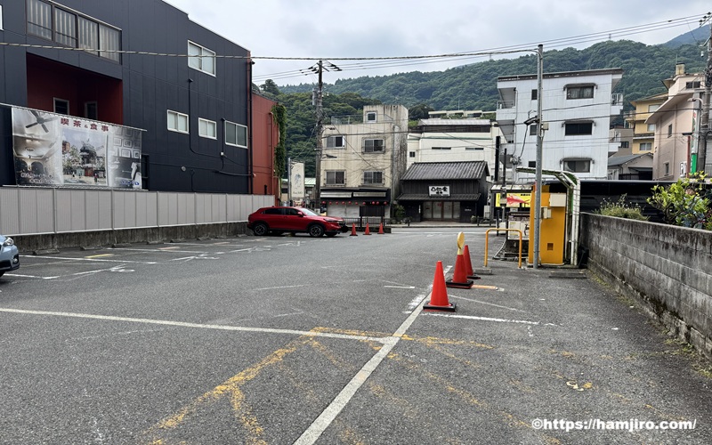 湯本観光駐車場(西)の駐車場内の様子